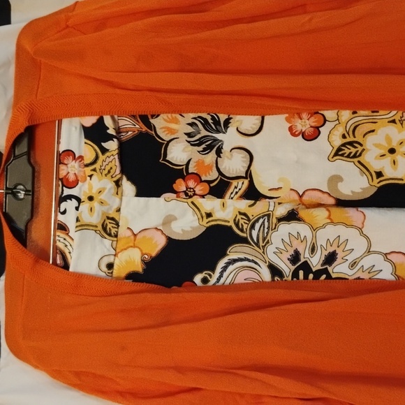Chico's Orange and Black Ankle Cropped Pants & Cardigan - Picture 2 of 10